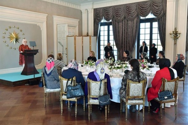 Foto - Emine Erdoğan'dan özel harekatçıların eşlerine yemek