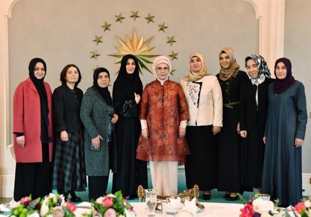 Foto - Emine Erdoğan'dan özel harekatçıların eşlerine yemek