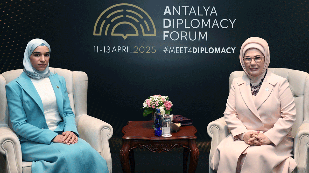 Foto - Emine Erdoğan’dan Suriye’nin ‘first lady’si Latife El Durubi’ye özel ilgi