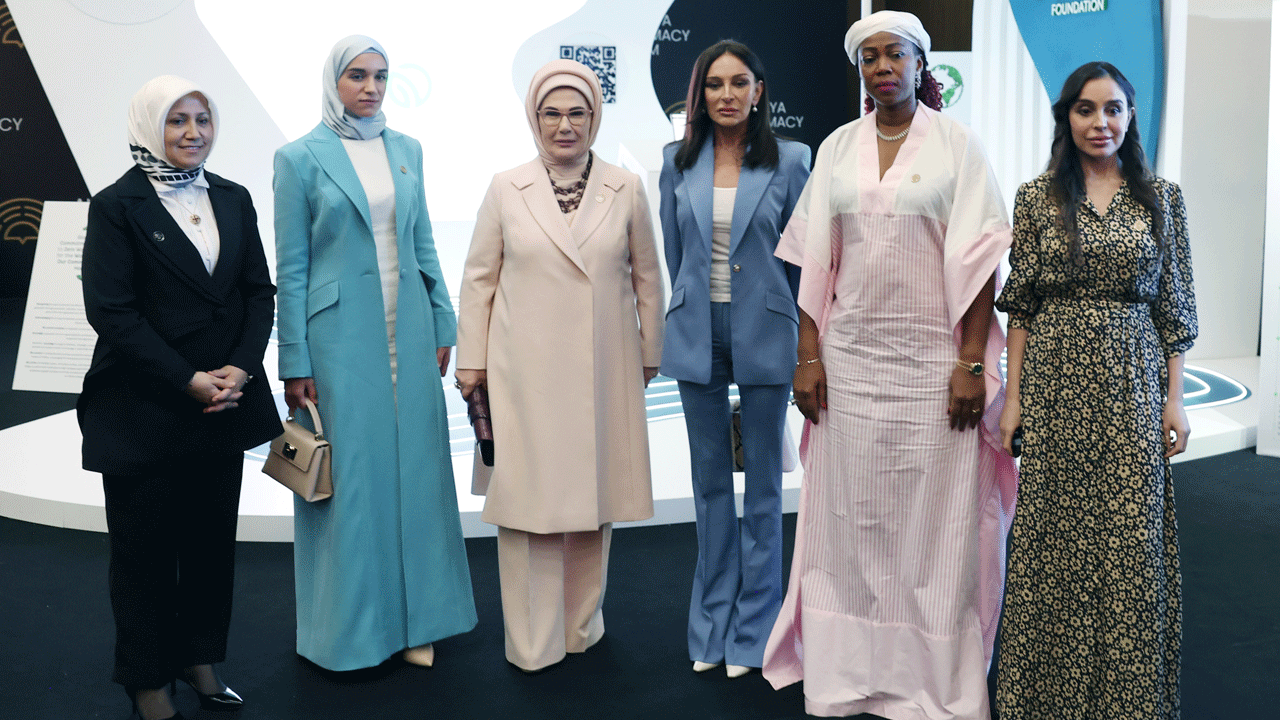 Foto - Emine Erdoğan’dan Suriye’nin ‘first lady’si Latife El Durubi’ye özel ilgi