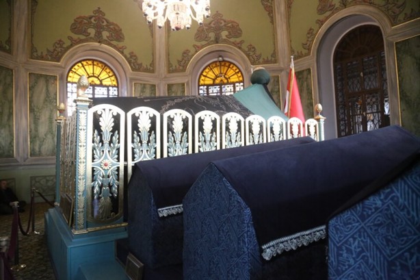 Foto - Emir Sultan Türbesi