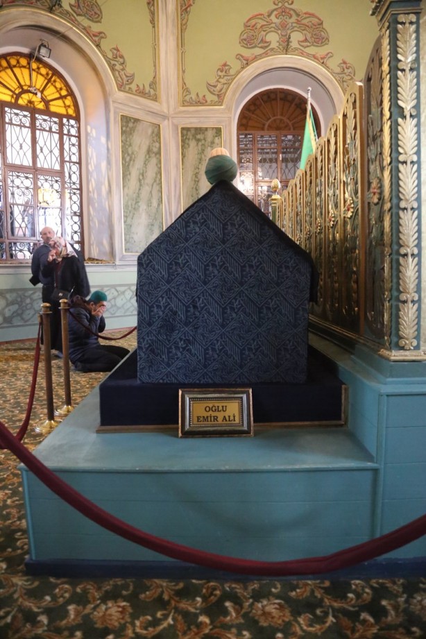 Foto - Emir Sultan Türbesi