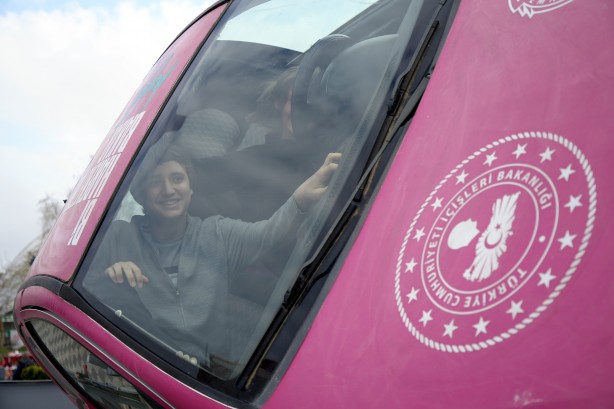 Foto - Emniyet kemerinin önemini tepetaklak olunca anladılar!