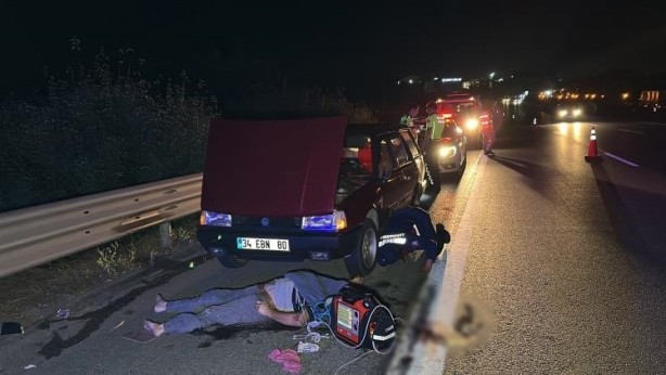 Foto - Emniyet şeridinde arıza yapan otomobile tır çarptı! 1 kişi öldü
