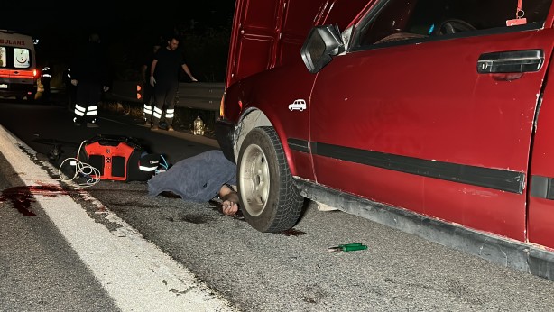 Foto - Emniyet şeridinde arıza yapan otomobile tır çarptı! 1 kişi öldü