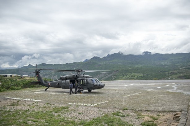 Foto - Emniyet ve jandarmadan helikopterle denetleme