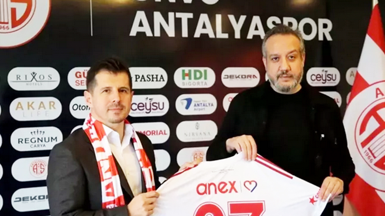 Emre Belözoğlu'na büyük şok! Daha attığı imza kurumadı ve başına bu gelecek Beşiktaş maçı öncesi…