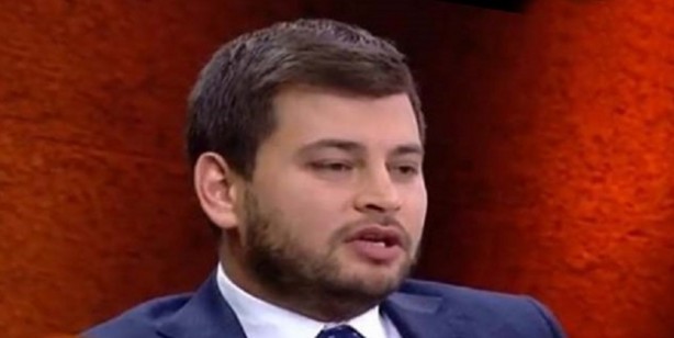Emre Cemil Ayvalı kimdir? Emre Cemil Ayvalı neden istifa etti?