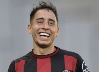 Foto - Emre’den beklenmedik garip yorum: Açıklama herkesi şaşkına çevirdi... Bu neyin kafası Emre Mor!