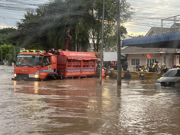 Foto - En az 285 ölü! Güney Asya doğal afetlerle boğuşuyor
