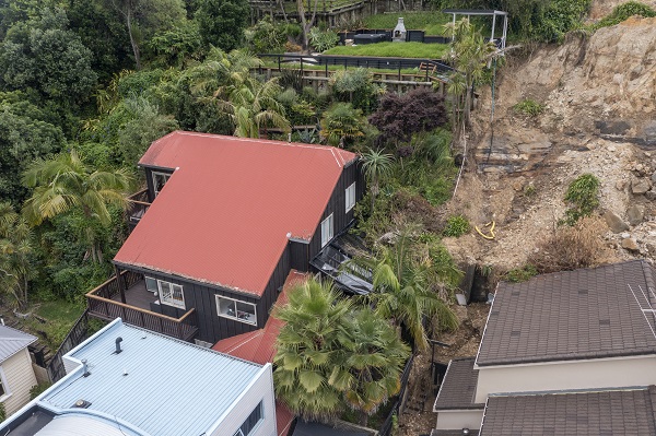 Foto - En az 4 kişi hayatını kaybetti! O ülkede son durum 