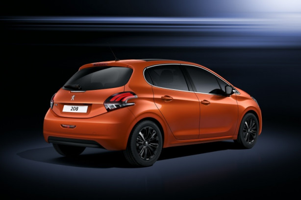 Foto - En az o araba yakıyor!