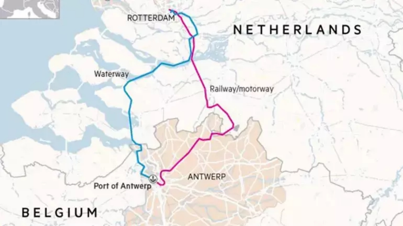 Foto - En büyük liman sessiz sedasız askeri üsse dönüşüyor! O ülkeyle savaş artık an meselesi