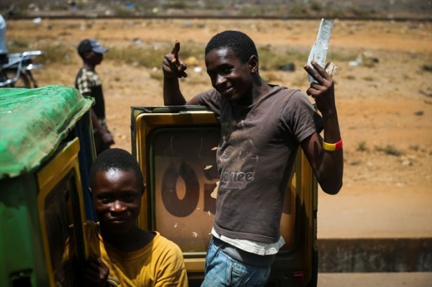 Foto - "En çaresiz anneler" Gine'de