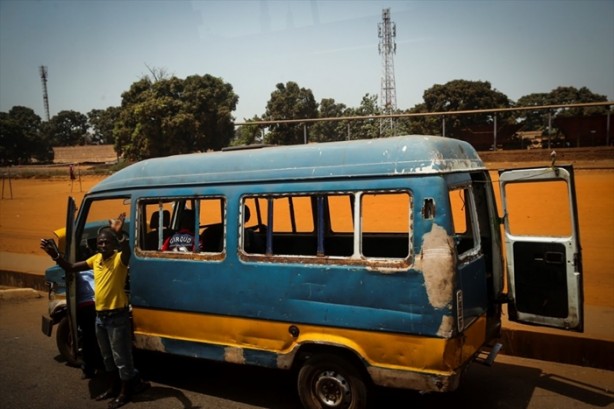 Foto - "En çaresiz anneler" Gine'de