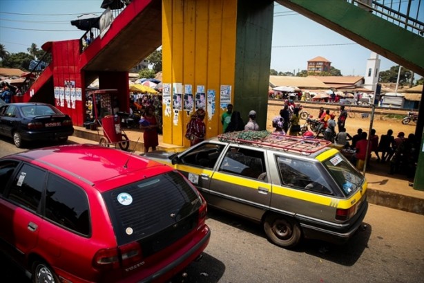 Foto - "En çaresiz anneler" Gine'de