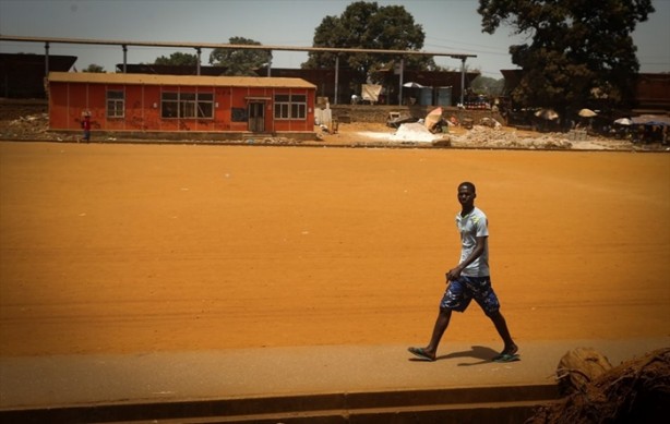 "En çaresiz anneler" Gine'de