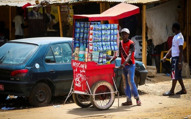 Foto - "En çaresiz anneler" Gine'de