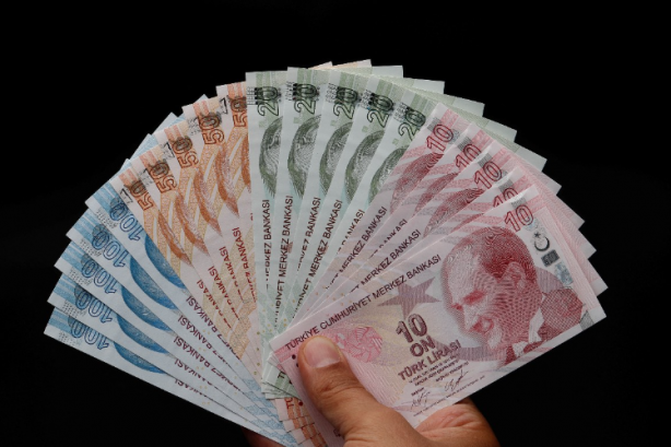 Foto - En düşük emekli maaşının kaç para olacağını ilan etti! Duyanlar kulaklarına inanamadı, müthiş rakam