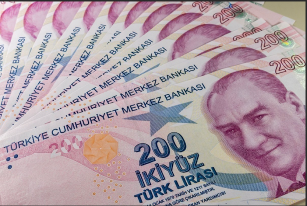 En düşük emekli maaşıyla ilgili son telaffuz edilen rakam milyonları ayağa kaldırır! 'Yok artık' dedirtti