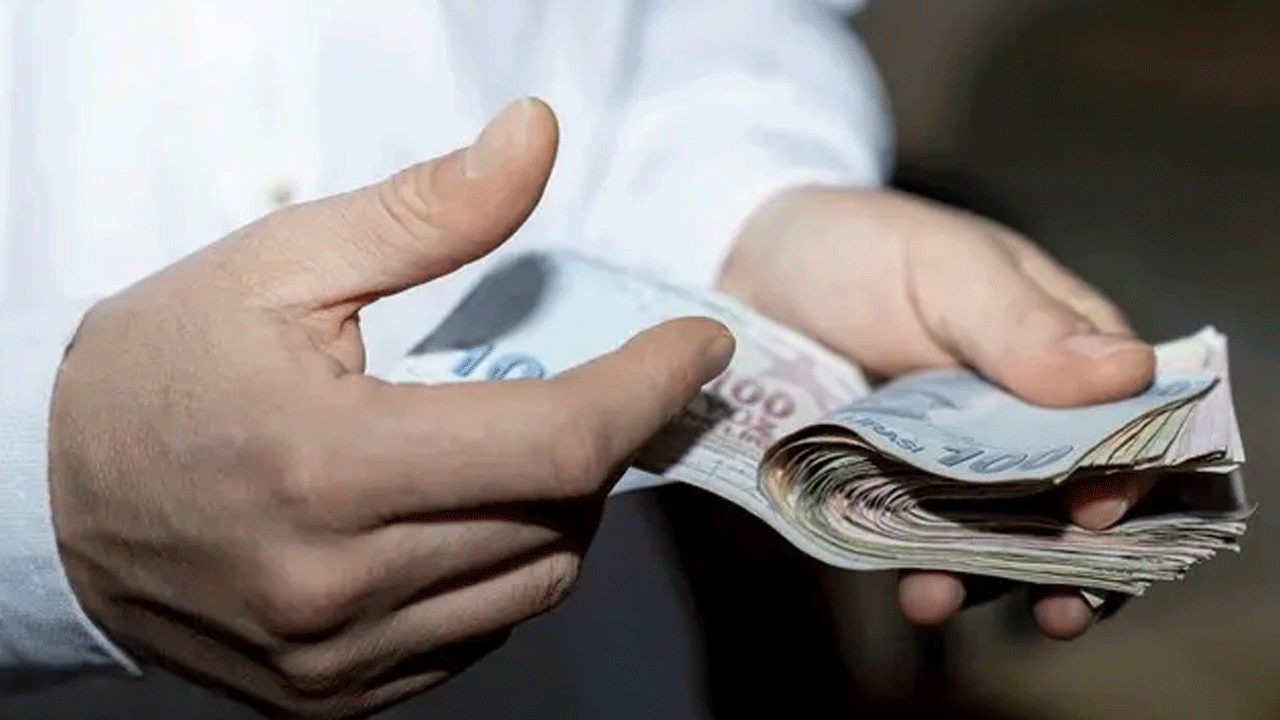 Foto - En düşük maaşlar karşılaştırıldı! Memur ve emekli arasında büyük fark