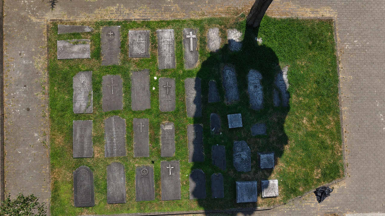 Foto - En eskisi 1868 yılına ait! İnanması güç ama mezarlar boş çıktı