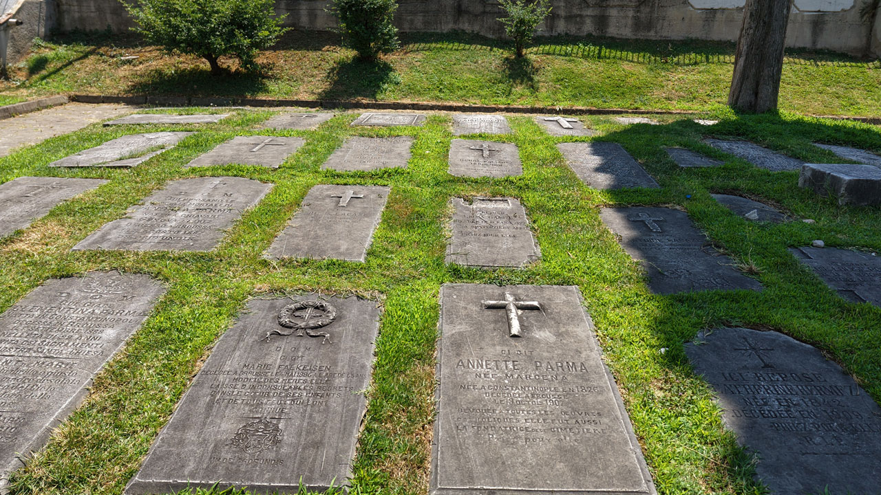 Foto - En eskisi 1868 yılına ait! İnanması güç ama mezarlar boş çıktı