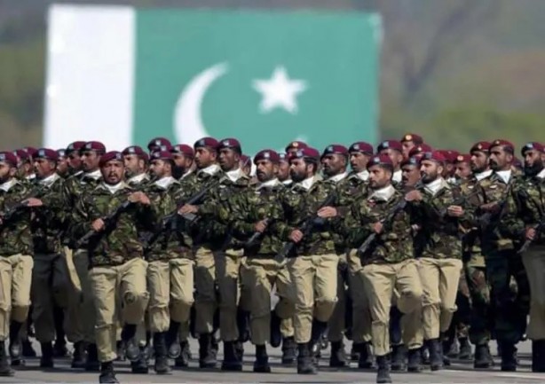 Foto - En fazla askere sahip olan Müslüman ülke belli oldu! Türkiye'nin sırası gündemi altüst etti