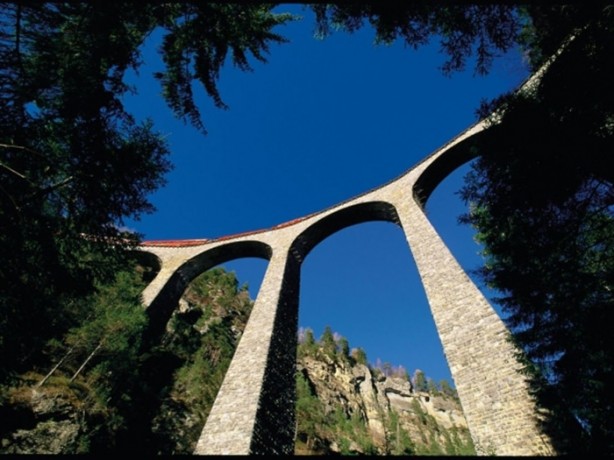 Foto - En garip tren yolları