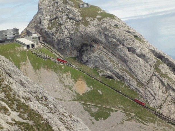 Foto - En garip tren yolları