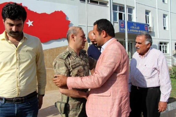 Foto - "En güvendiğim adam başıma silah dayadı!"