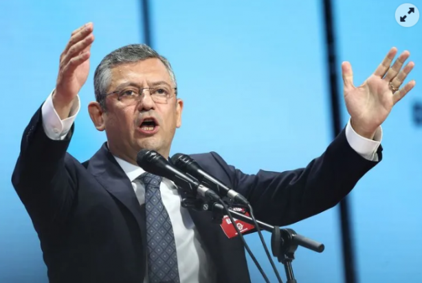 Foto - En iyi bildiği şeyi yapıyorlar! Hep kavga… İzmir ve İstanbul için birbirlerine girdiler!