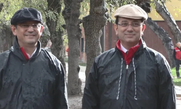 Foto - En iyi bildiği şeyi yapıyorlar! Hep kavga… İzmir ve İstanbul için birbirlerine girdiler!