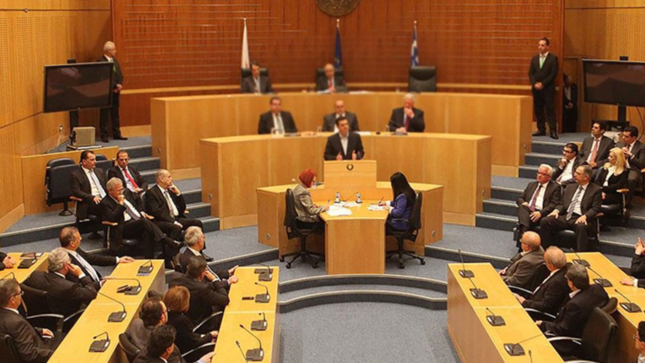 Foto - 'En iyi Türk ölü Türk'tür' anlayışı sonu oldu! Christodoulides fena patladı