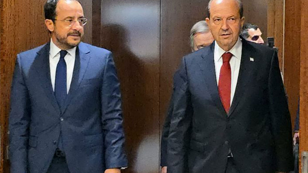 Foto - 'En iyi Türk ölü Türk'tür' anlayışı sonu oldu! Christodoulides fena patladı