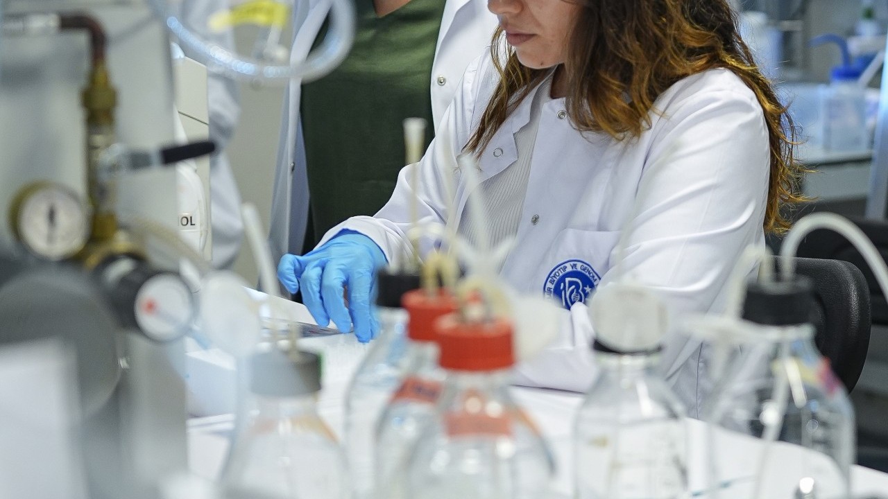 Foto - "En sinsi göz hastalığı" için Türk bilim insanlarından yerli ilaç