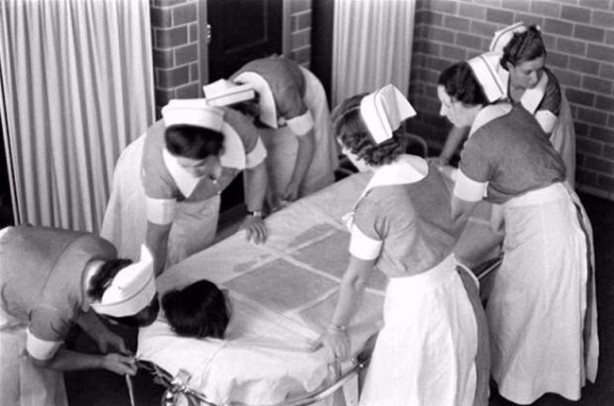 Foto - En tehlikeli hastaların olduğu akıl hastanesinden korkunç fotoğraflar