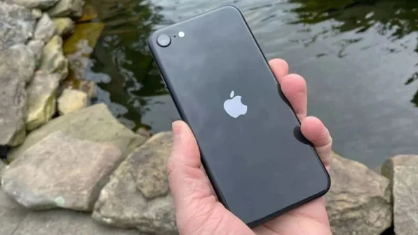 Foto - En ucuzu olacak! iPhone SE 3 görüntülendi