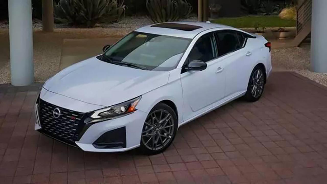 Foto - En uzun ömürlü otomobiller açıklandı! 400 bin kilometreyi aşan modeller listede