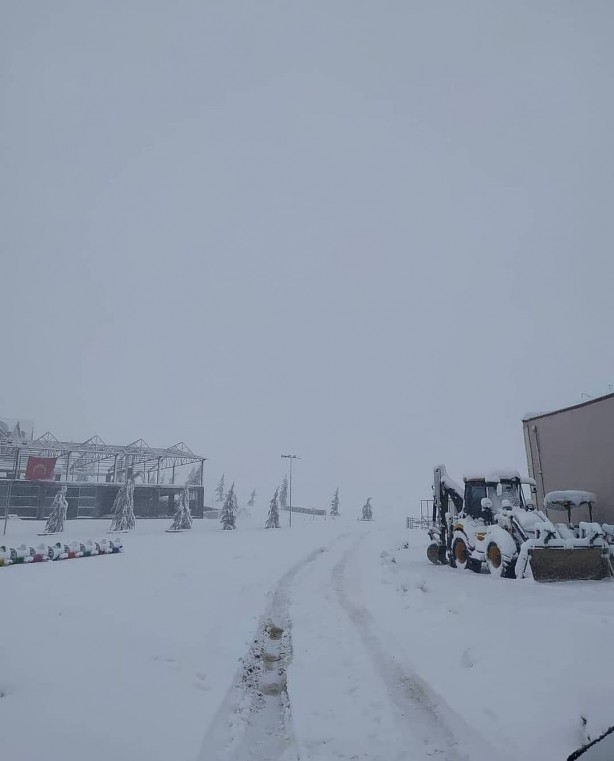 Foto - En yüksek ikinci il! Kar kalınlığı 1 metreyi aştı