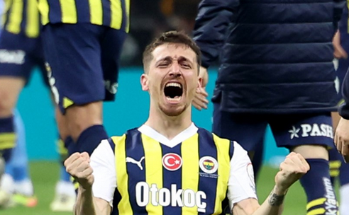 Foto - Endişelendiren adımı atmıştı! Şimdi ise yalakalığın zirvesine çıktı! Hey gidi Mert Hakan Yandaş hey...