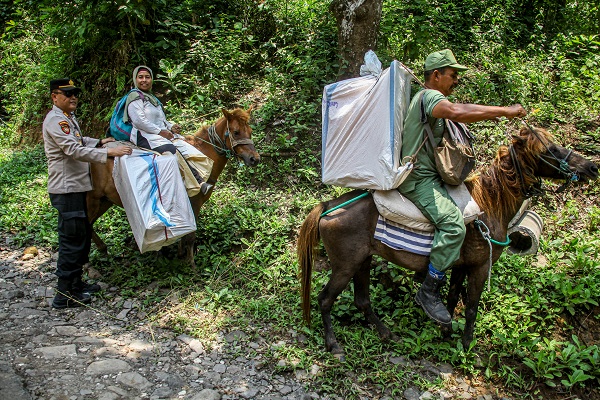 Foto - Endonezya seçime böyle hazırlandı! Turist değil seçim pusulası gezdiriyorlar