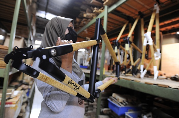 Foto - Endonezya'da bakın bisikletler nasıl yapılıyor?