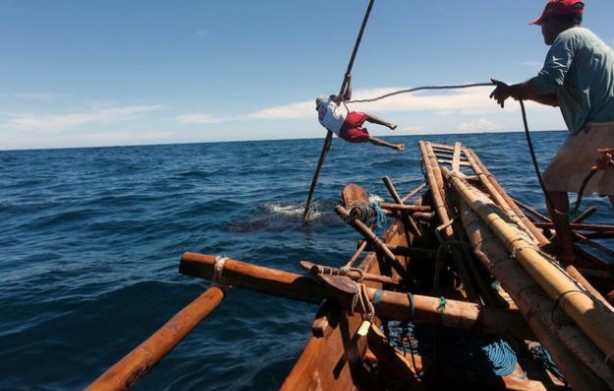 Foto - Endonezya'da sıradışı av