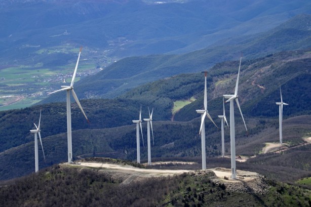 Foto - Enerji üretimine depremde de devam ettiler