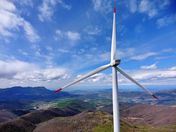 Foto - Enerji üretimine depremde de devam ettiler