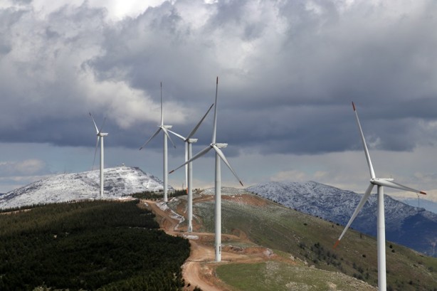 Foto - Enerji üretimine depremde de devam ettiler