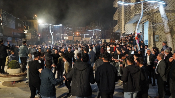 Foto - Enerjiye huzura güvene oy! Sınırdaki iki kent: Şırnak ve Hakkâri sürprizi