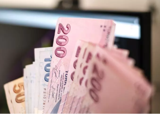 Foto - Enflasyon sonrası emekli ve memur maaşları resmen değişti! İşte meslek meslek yeni aylık tablosu