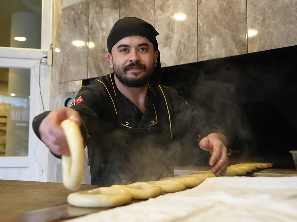 Foto - Enflasyonla mücadele çağırısına katıldılar! Bu simit yüzde 50 indirimli satılıyor